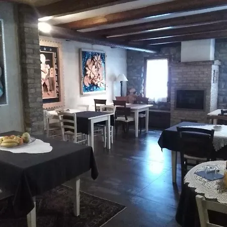 Civico 80 苏塞加纳